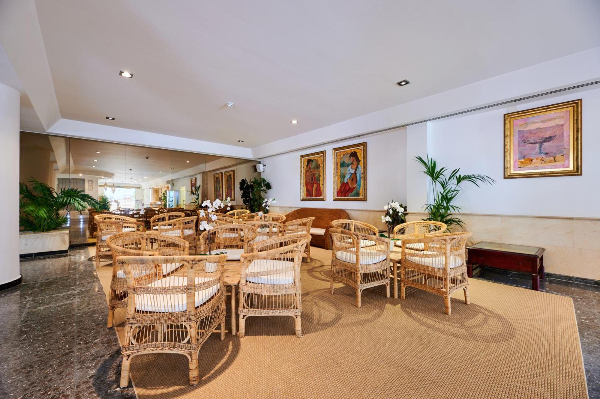 Roc Oberoy - Adults Only Hotel Peguera Bagian luar foto